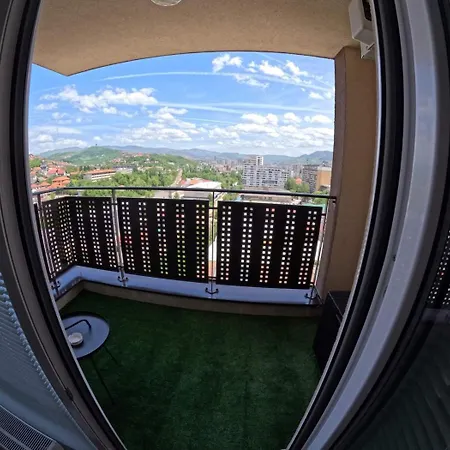 Skyline Serenity Apartment *